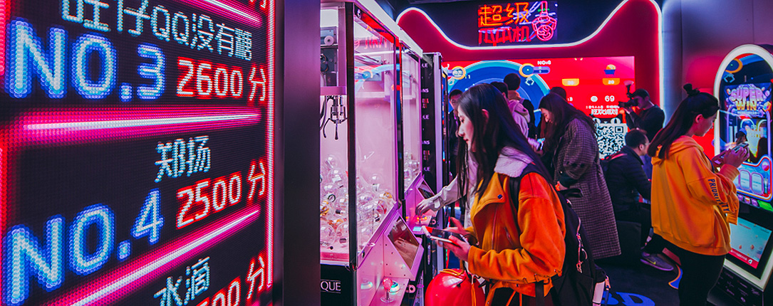 Interactive digital technology creates a unique retail experience for customers at Swire Properties&rsquo; shopping malls.