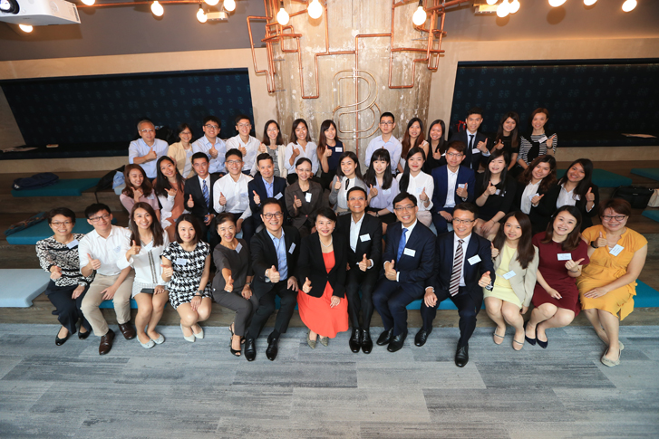 Mrs Cherry Tse (middle) and John Swire & Sons (China) Chairman, Ivan Chu (sixth from right) at the induction for corporate summer interns.