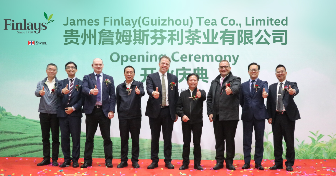 (Fourth to sixth from left) Vice Chairman of the Chinese People&rsquo;s Political Consultative Conference of Sinan County, Tongren City of Guizhou Province, Mr Fang Ning, Group Managing Director of Finlays, Guy Chambers and President of Tea Association of Sinan County, Tongren City of Guizhou Province, Mr
Ren Tinglu attending the opening ceremony.