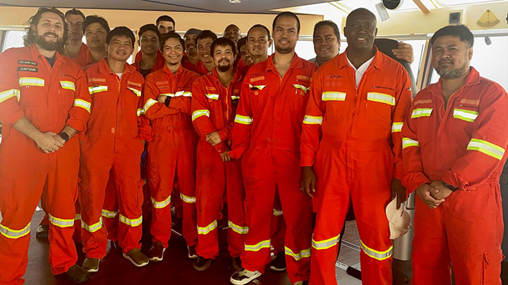Pacific-Guillemot rescues Angolan fishermen