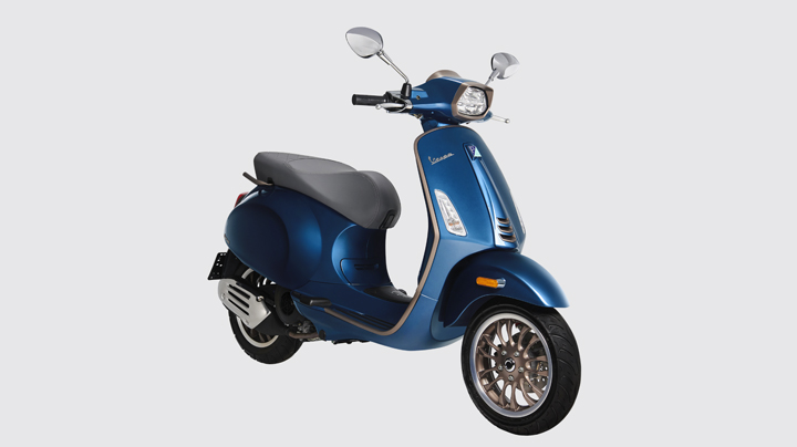 Vespa marks 10th anniversary