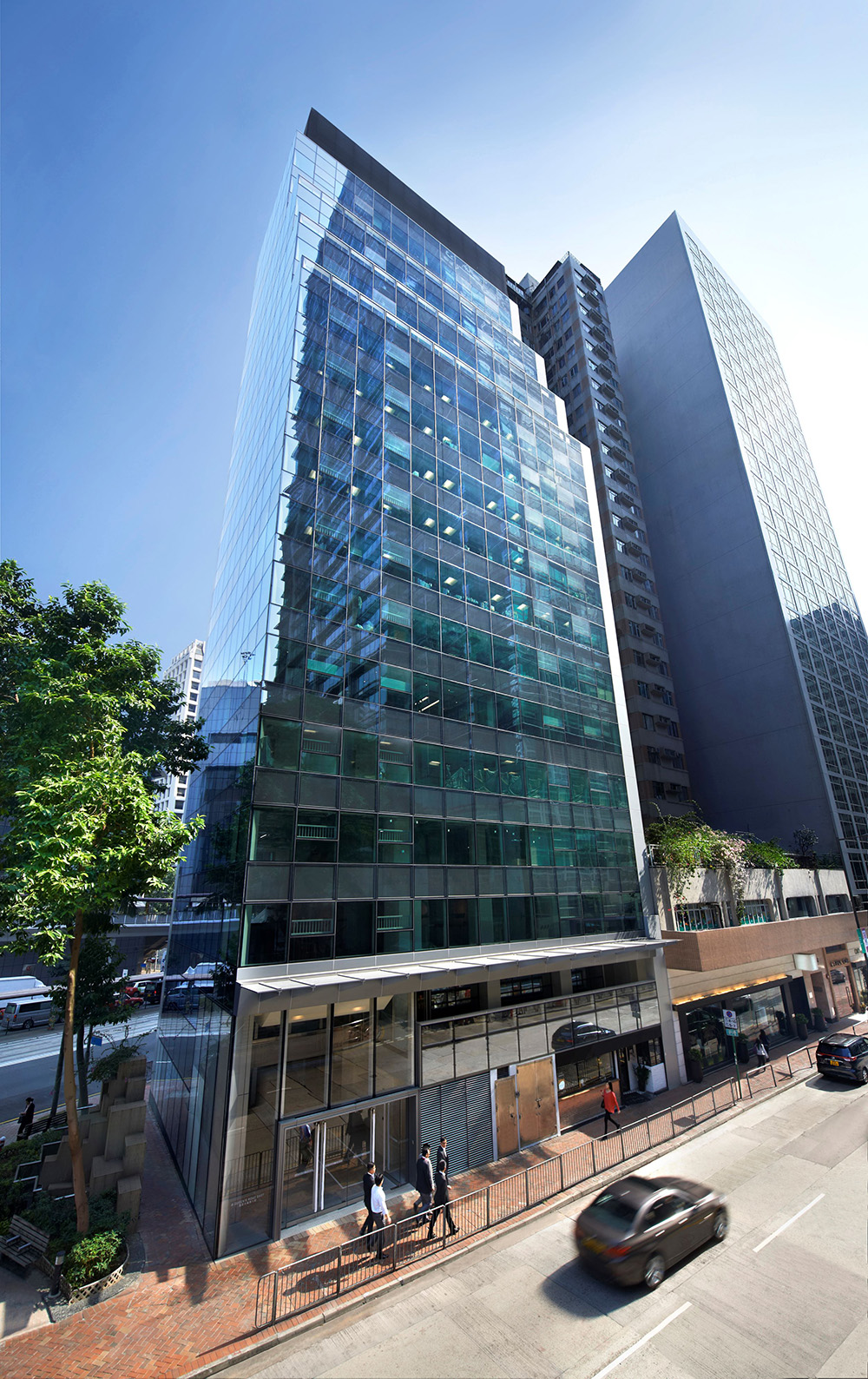 IWG to launch new “Spaces” centre at 8QRE