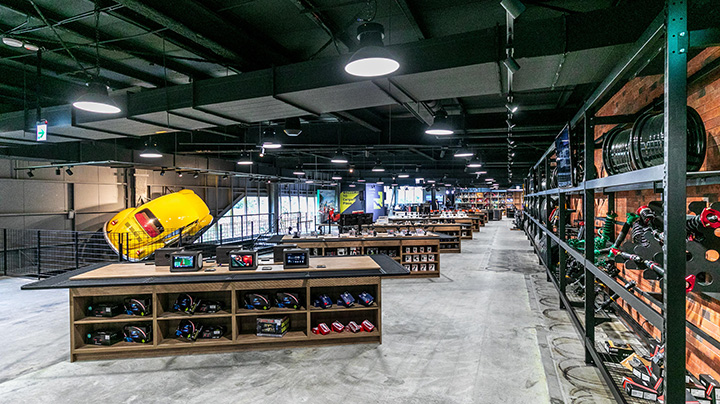 Carguru Plaza