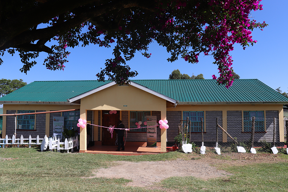 The library at Kamureito Secondary School.