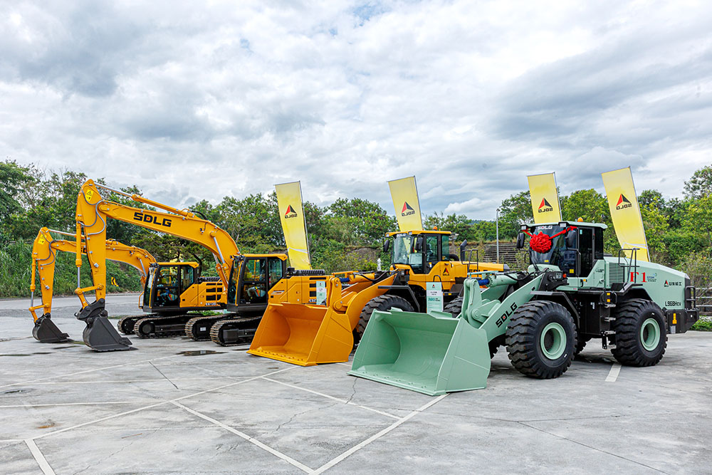 First all-electric excavator