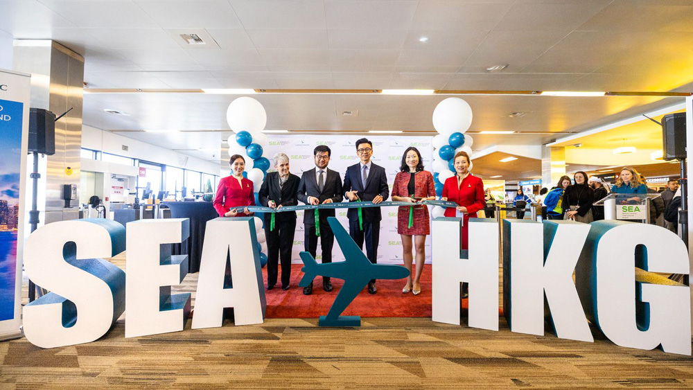 Ronald Lam, Cathay group CEO and HK Express Chair (third from right), attends the opening ceremony in Seattle.